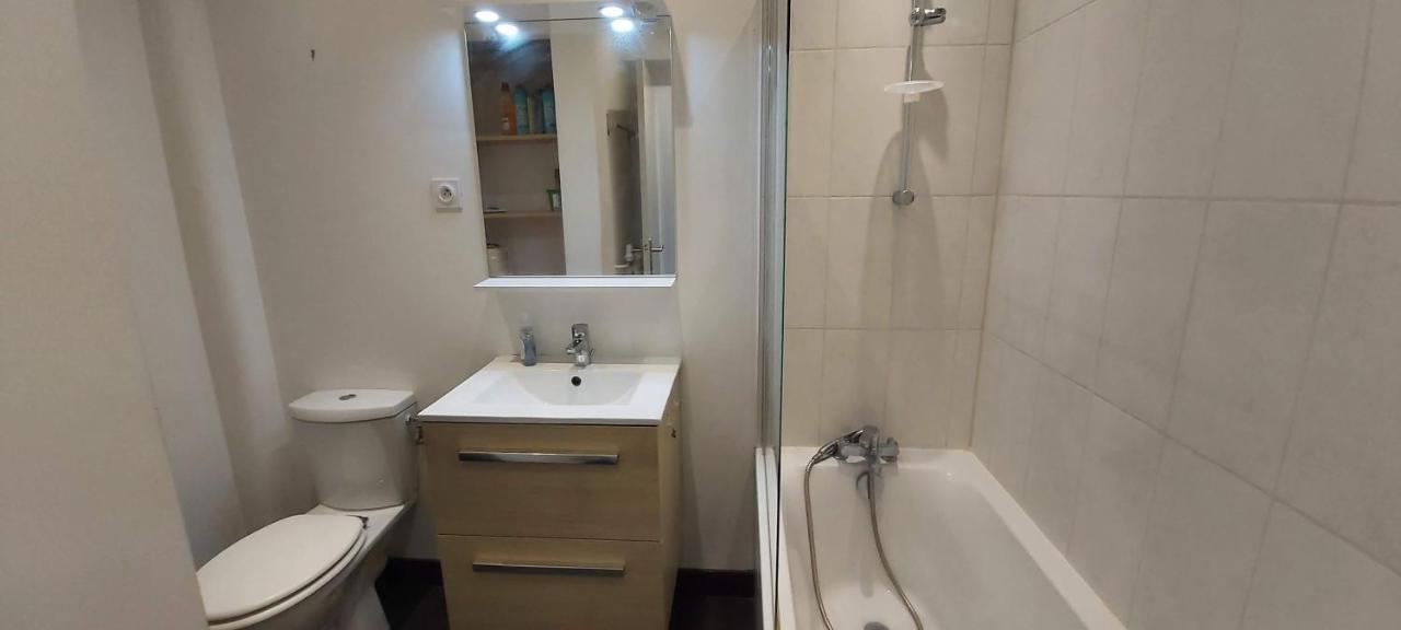 Appartement 83 M2, 4 Lits , 5 Pers, 100 M De La Gare, Confortable Et Lumineux Le Havre Exteriér fotografie